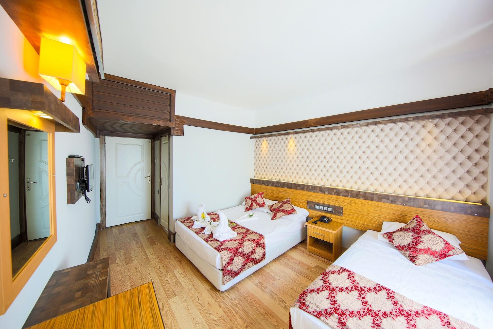 Mevre Hotel Анталия Екстериор снимка
