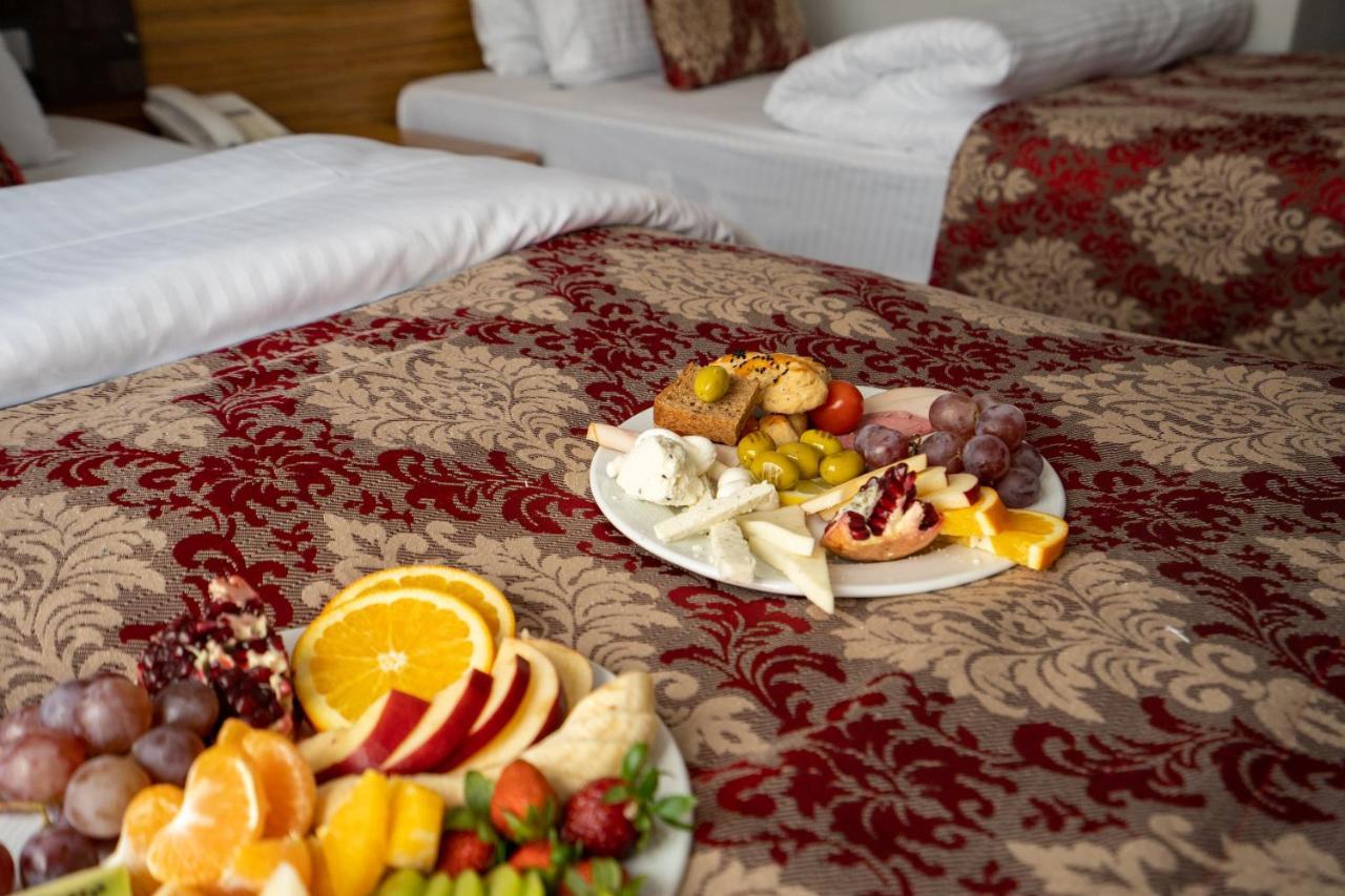 Mevre Hotel Анталия Екстериор снимка