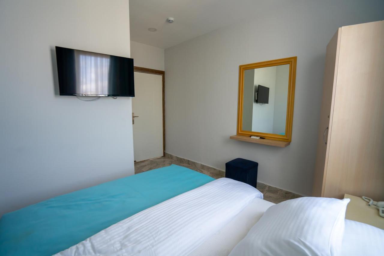 Mevre Hotel Анталия Екстериор снимка